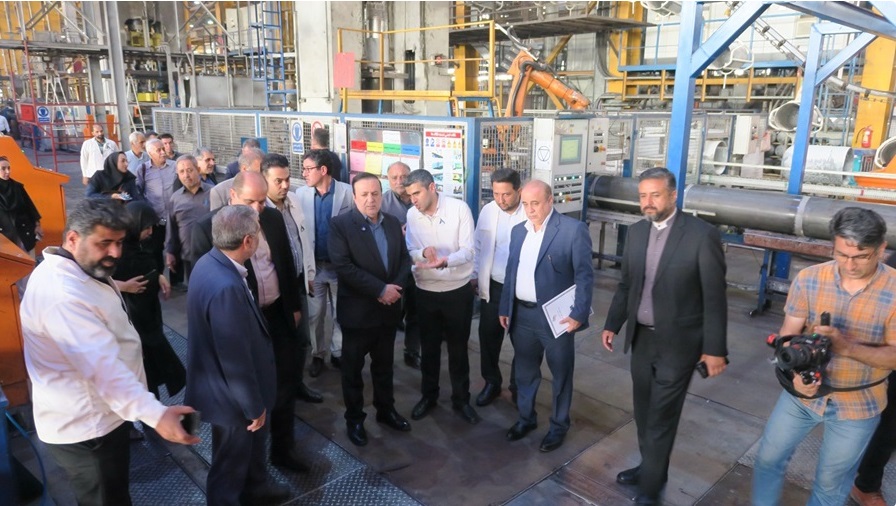 بازدید استاندار قزوین از شرکت آسیاناما در راستای حمایت از صنعت CNG